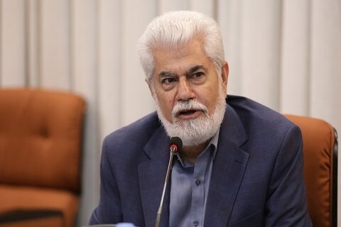 قدردانی رئیس کمیسیون بهداشت و درمان مجلس از وزیر بهداشت و کادر سلامت برای مدیریت مراسم تشییع رهبر شهید