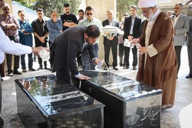 گزارش تصویری/مراسم غبار روبی مزار شهدا شهدای گمنام دان شگاه علوم پزشکی ایران